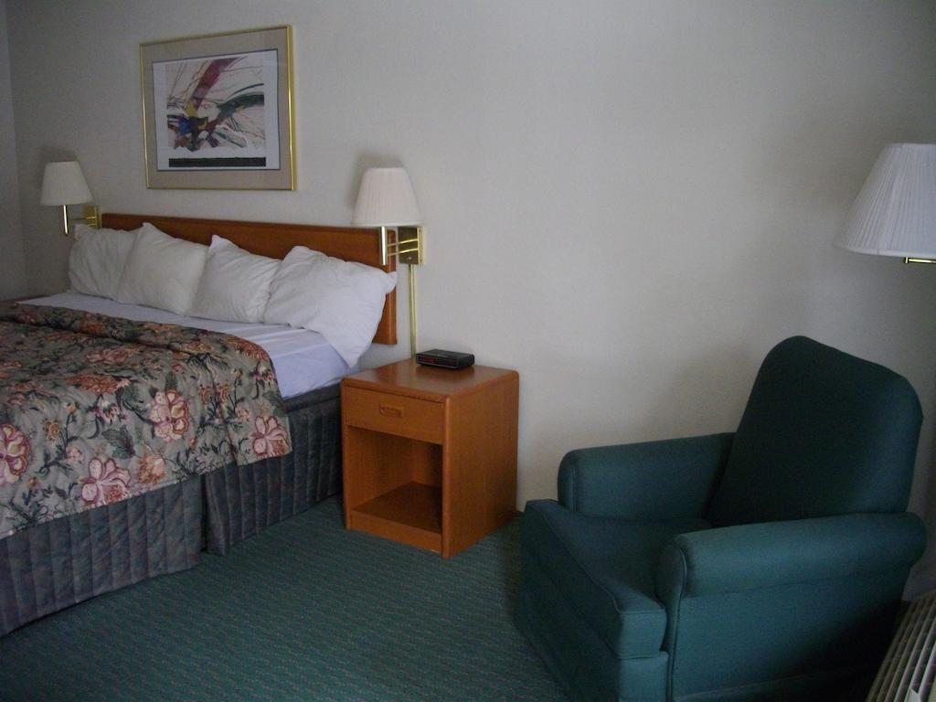 Macomb Inn Quarto foto